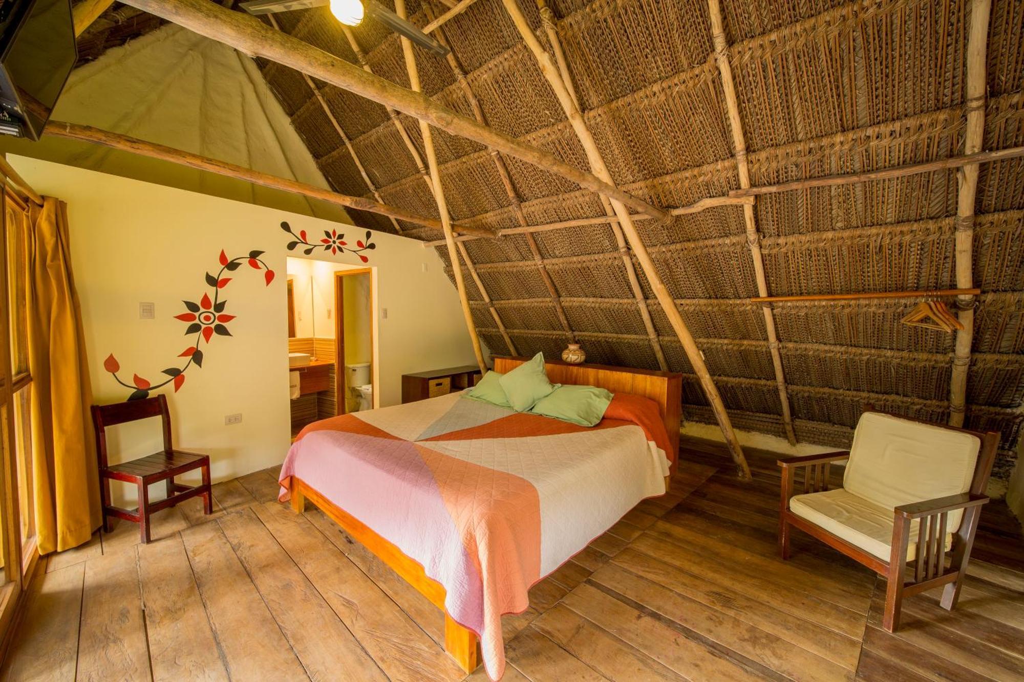 Pumarinri Amazon Lodge タラポト エクステリア 写真